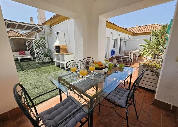 Atico Con Gran Terraza Y Barbacoa En Zahara