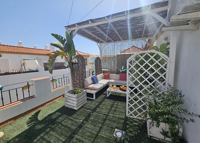 Zahara de los Atunes; Ático con gran terraza ( 65 m2 )